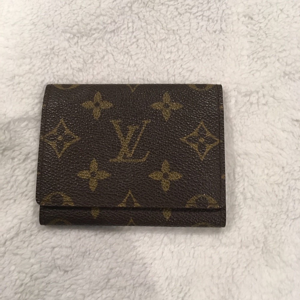 Preloved Louis Vuitton monogram card holder